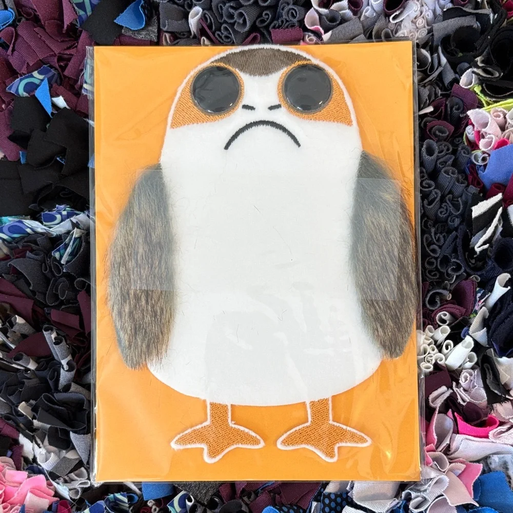 💎RARE💎🆕Papyrus-Disney ‘Star Wars’ 3D Fuzzy “Porg” Birthday Card